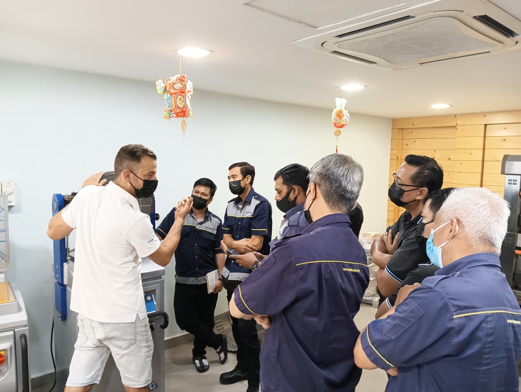 Mr. Brian Papen of Daub Bakery Machinery conducting technical training at Murni Machinery’s demo kitchen